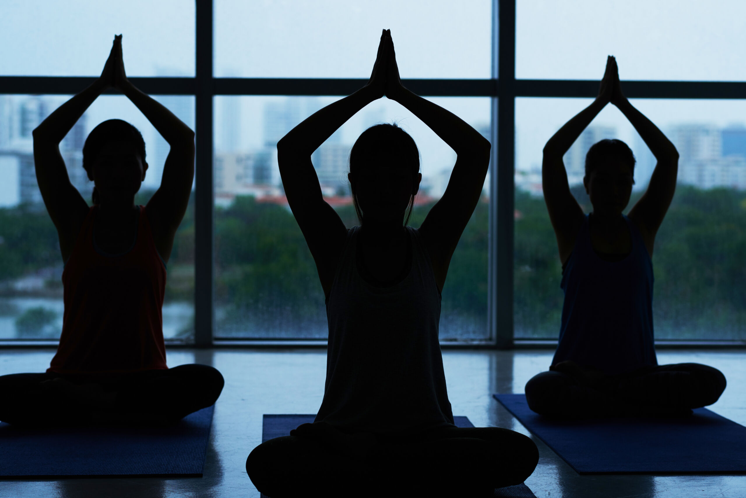 ¿Es lícito ganar dinero con el Yoga?